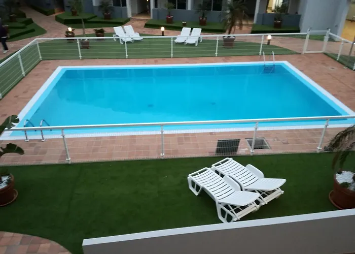 Sun Avenida Juan Carlos I * קורלחו